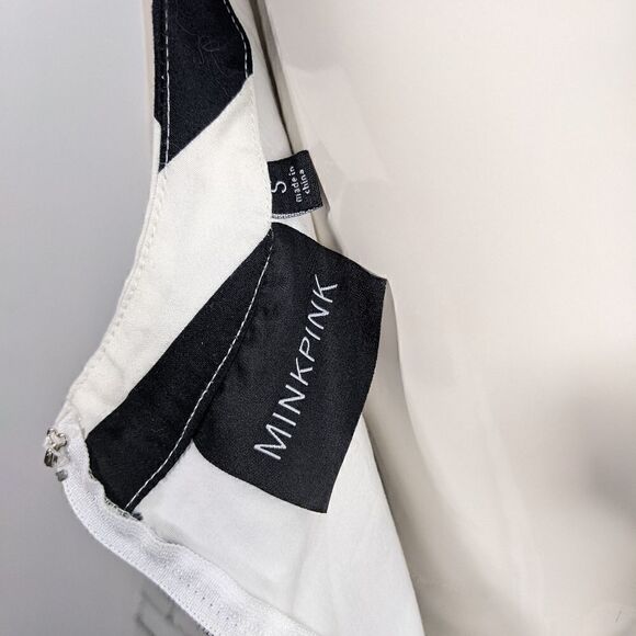 Mink Pink black and white stripe dress pleated skirt pockets low back size small - Picture 6 of 6